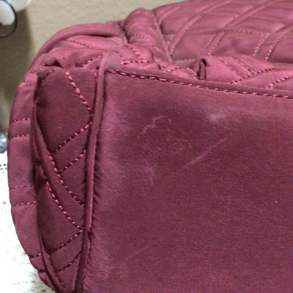 VERA BRADLEY BURGANDY DIPERBAG